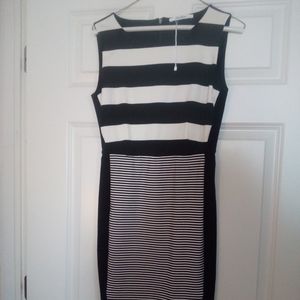 Knit sleeveless dress